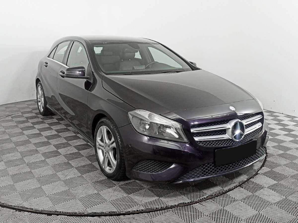 Купить Mercedes-Benz A-Класс 180, 2014, 130 384 км, фото №3