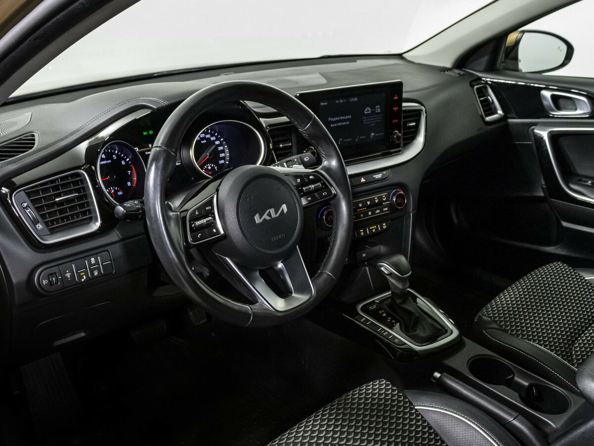 Купить Kia Ceed III Рестайлинг, 2022, 41 361 км, фото №9