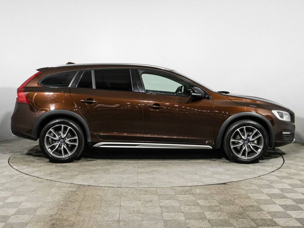 Купить Volvo V60 Cross Country I, 2016, 169 104 км, фото №4