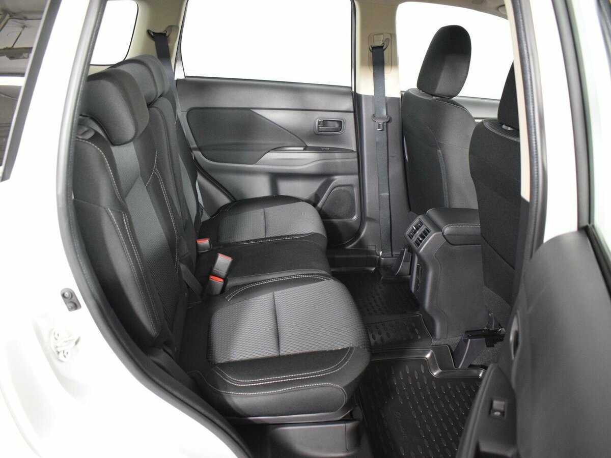 Купить Mitsubishi Outlander, 2022, 18 км, фото №9