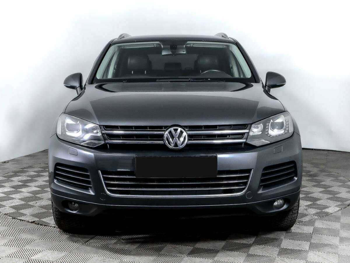 Купить Volkswagen Touareg, 2012, 370 732 км, фото №2