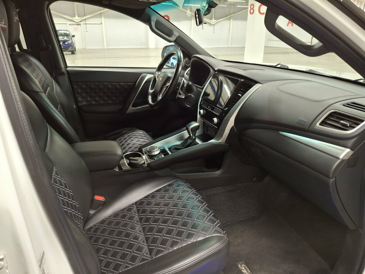 Купить Mitsubishi Montero Sport III Рестайлинг, 2022, 40 268 км, фото №11