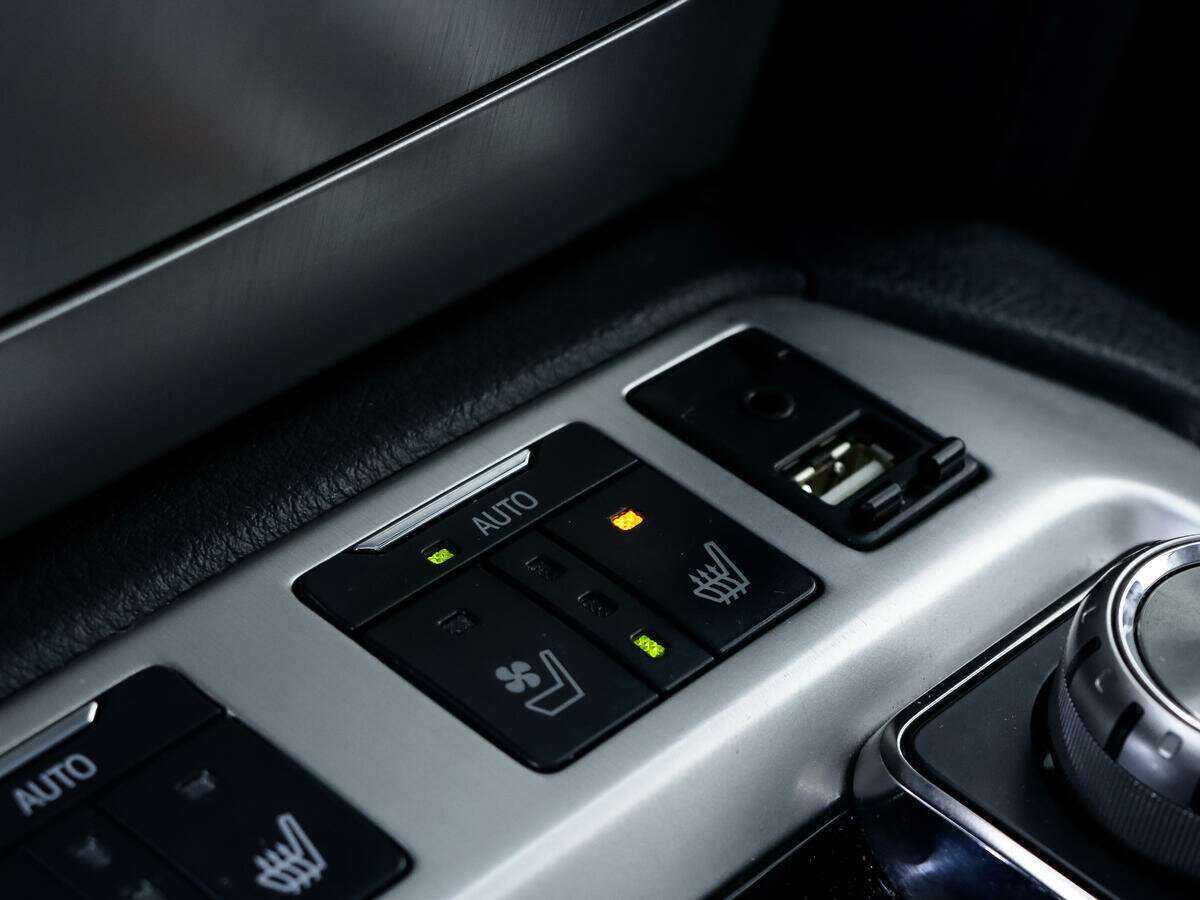Купить Toyota Land Cruiser, 2017, 50 231 км, фото №12