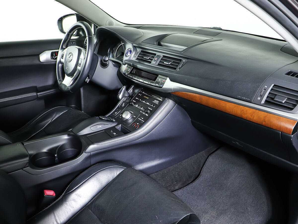 Купить Lexus CT 200h, 2011, 140 922 км, фото №8