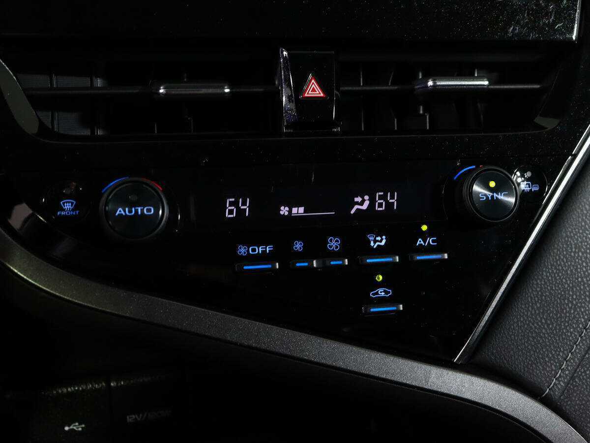 Купить Toyota Camry, 2022, 12 814 км, фото №20