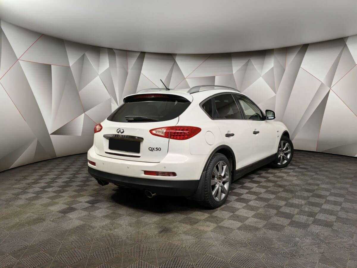 Купить Infiniti QX50, 2014, 174 097 км, фото №2