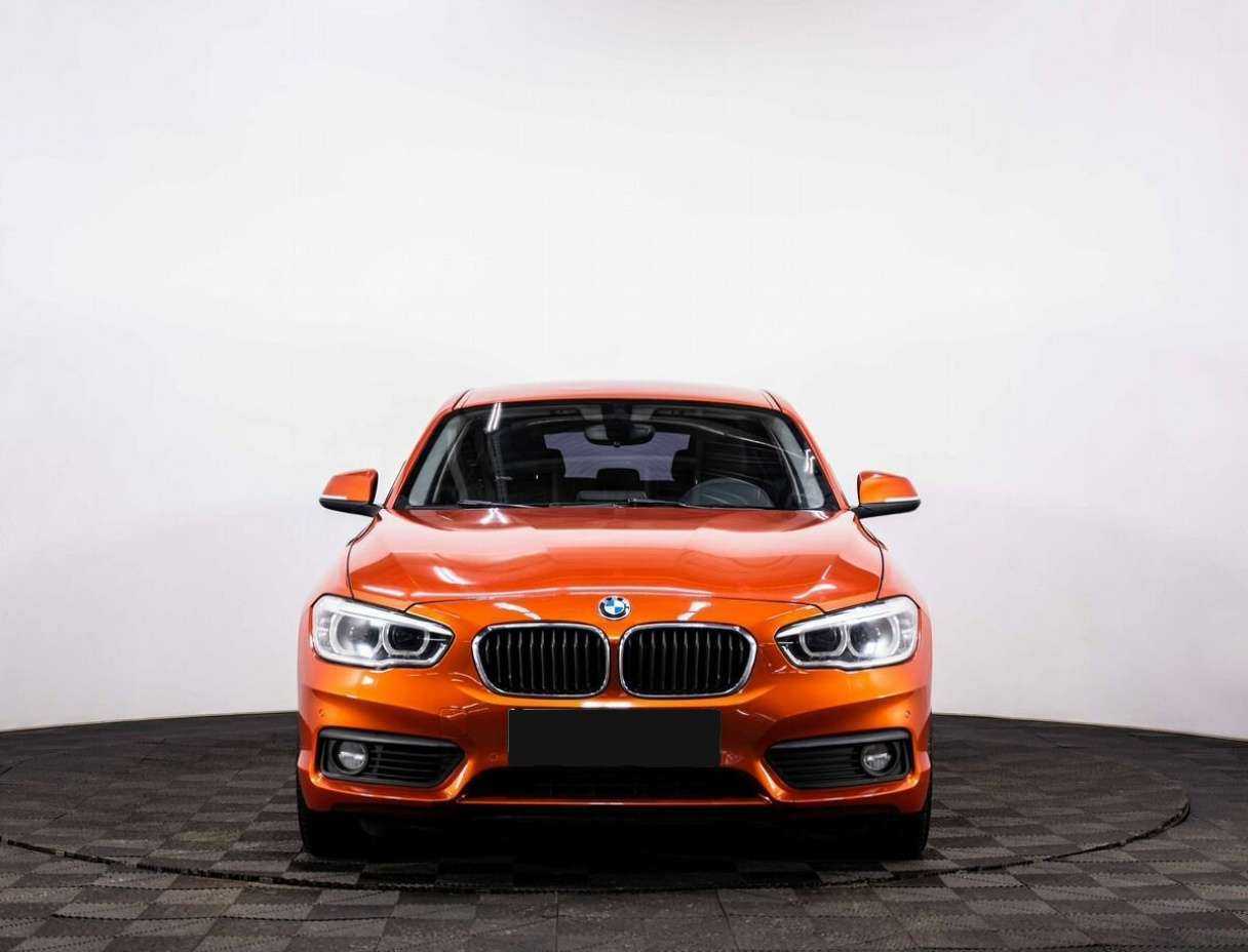 Купить BMW 1 серии 118i, 2017, 112 000 км, фото №2