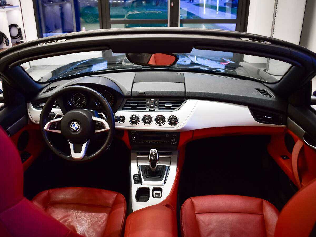 Купить BMW Z4 20i, 2012, 129 312 км, фото №17