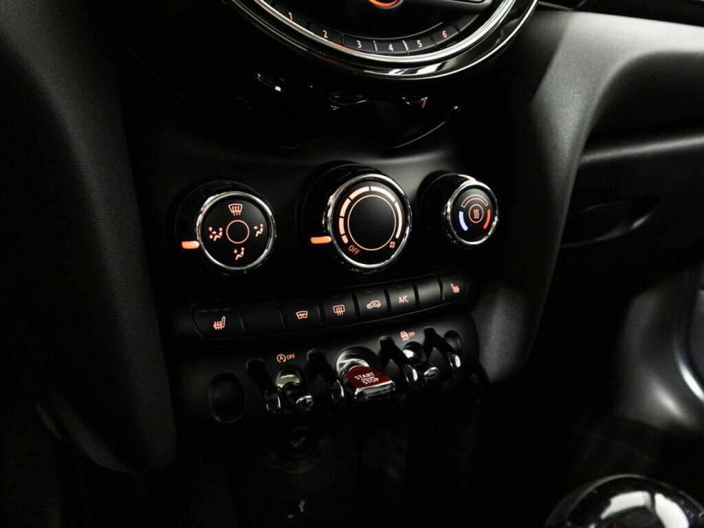 Купить Mini Hatch Cooper, 2018, 69 898 км, фото №15