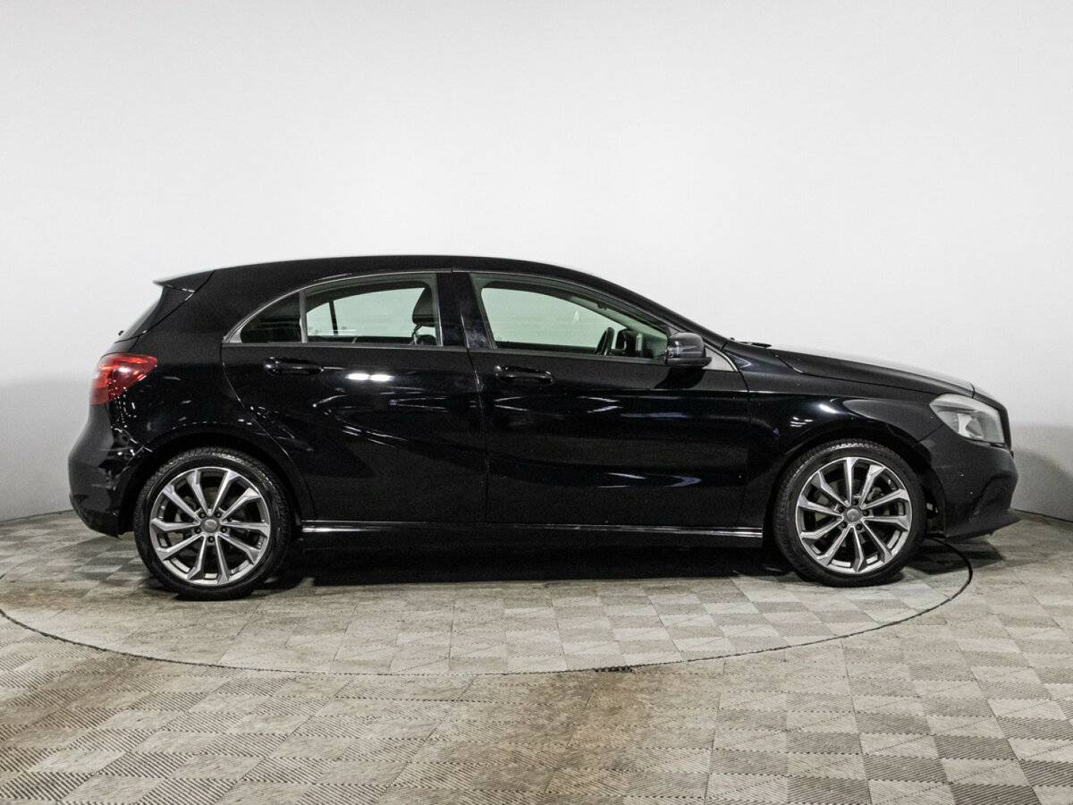 Купить Mercedes-Benz A-Класс 180, 2017, 131 486 км, фото №4