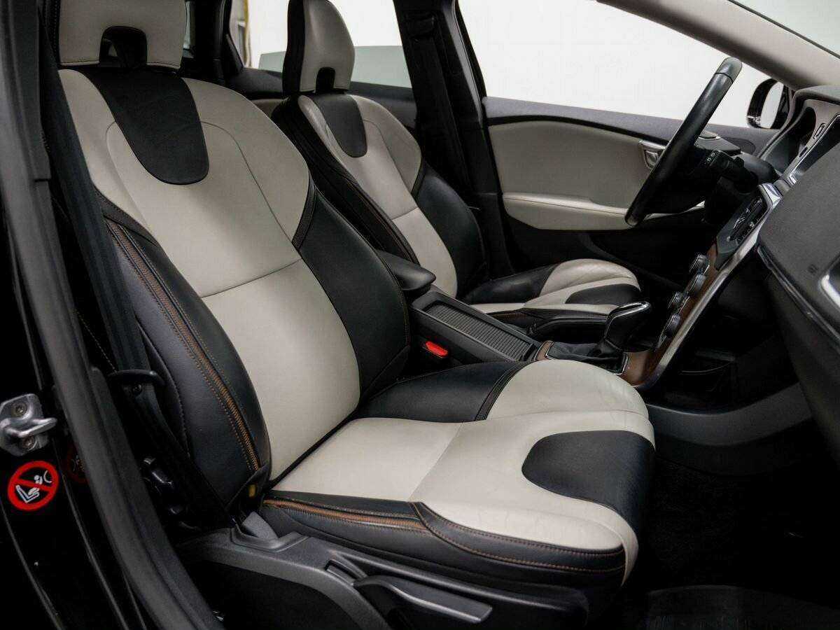 Купить Volvo V40 Cross Country, 2015, 120 500 км, фото №7