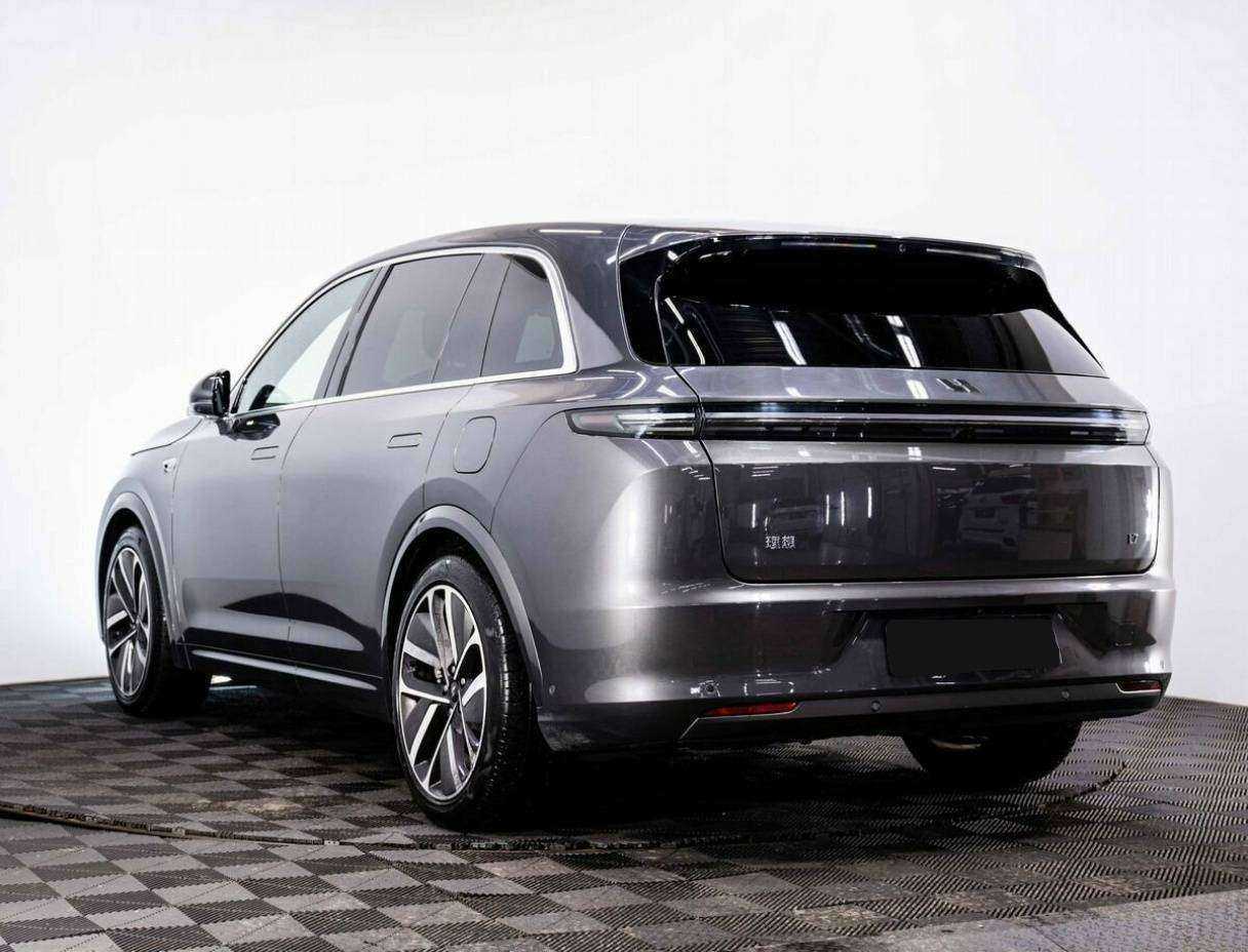 Купить LiXiang L7, 2023, 8 909 км, фото №4