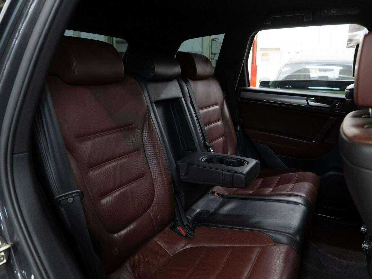 Купить Volkswagen Touareg, 2010, 250 000 км, фото №8