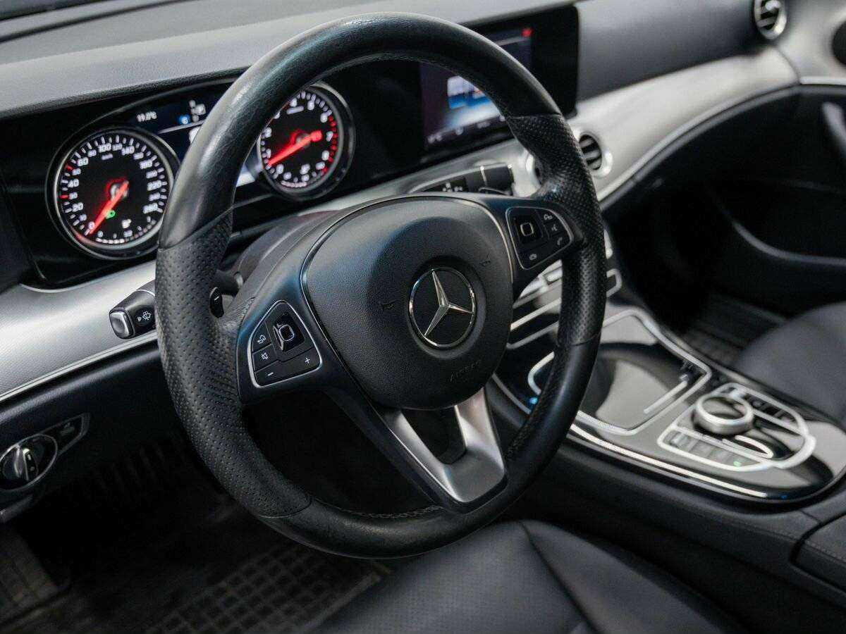 Купить Mercedes-Benz E-Класс 200, 2017, 108 000 км, фото №17