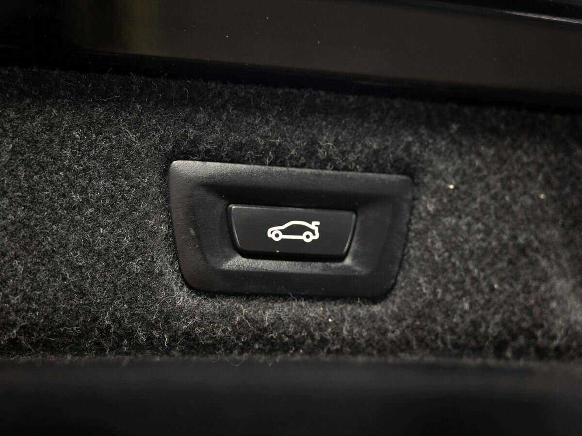 Купить BMW 5 серии 520d xDrive, 2018, 91 459 км, фото №24