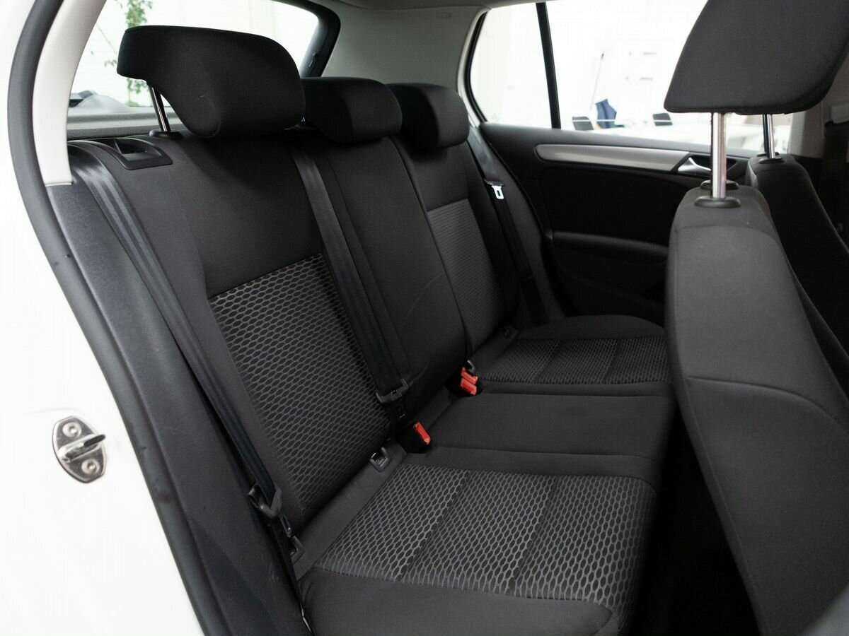 Купить Volkswagen Golf, 2012, 95 700 км, фото №9