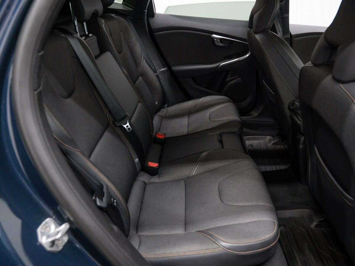 Купить Volvo V40 Cross Country, 2014, 119 339 км, фото №10
