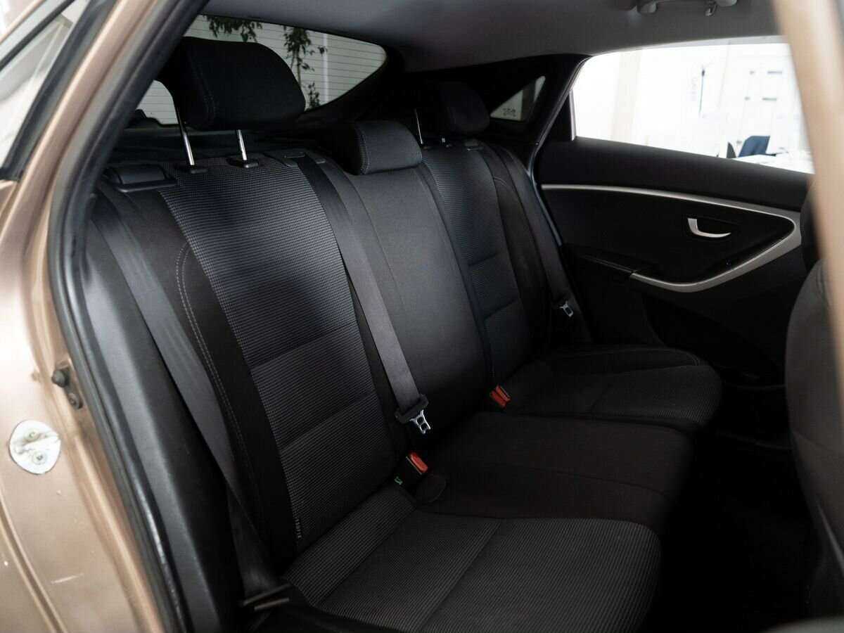 Купить Hyundai i30, 2013, 220 000 км, фото №8