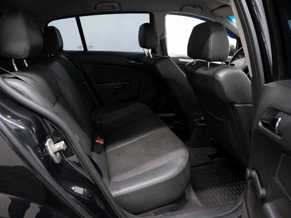 Купить Opel Astra, 2010, 180 000 км, фото №21