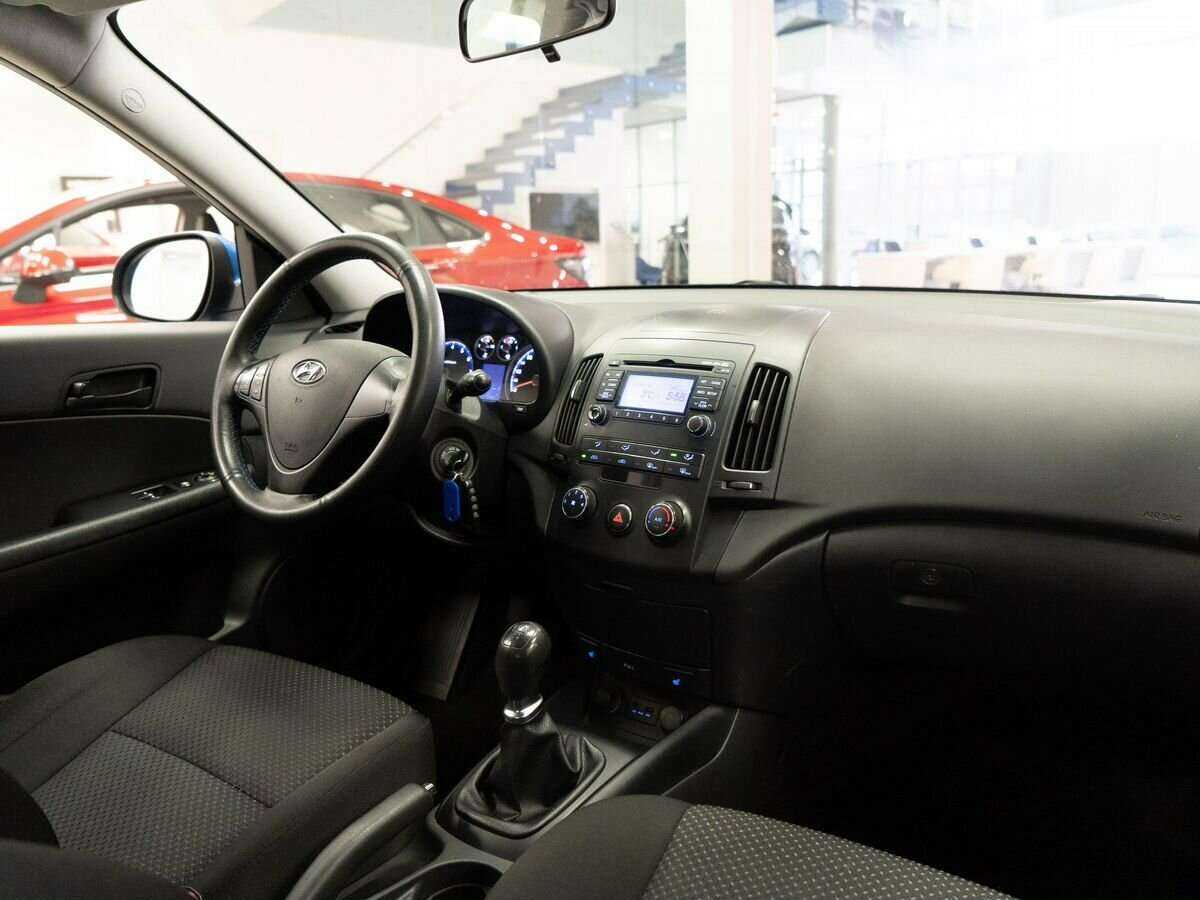 Купить Hyundai i30, 2010, 137 000 км, фото №14