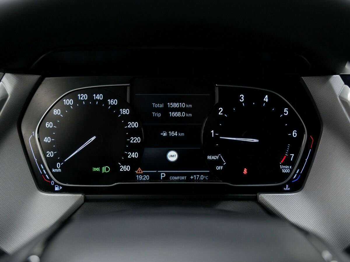 Купить BMW 1 серии 118i, 2019, 158 610 км, фото №21