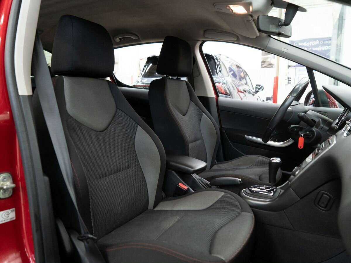 Купить Peugeot 308, 2011, 159 653 км, фото №9