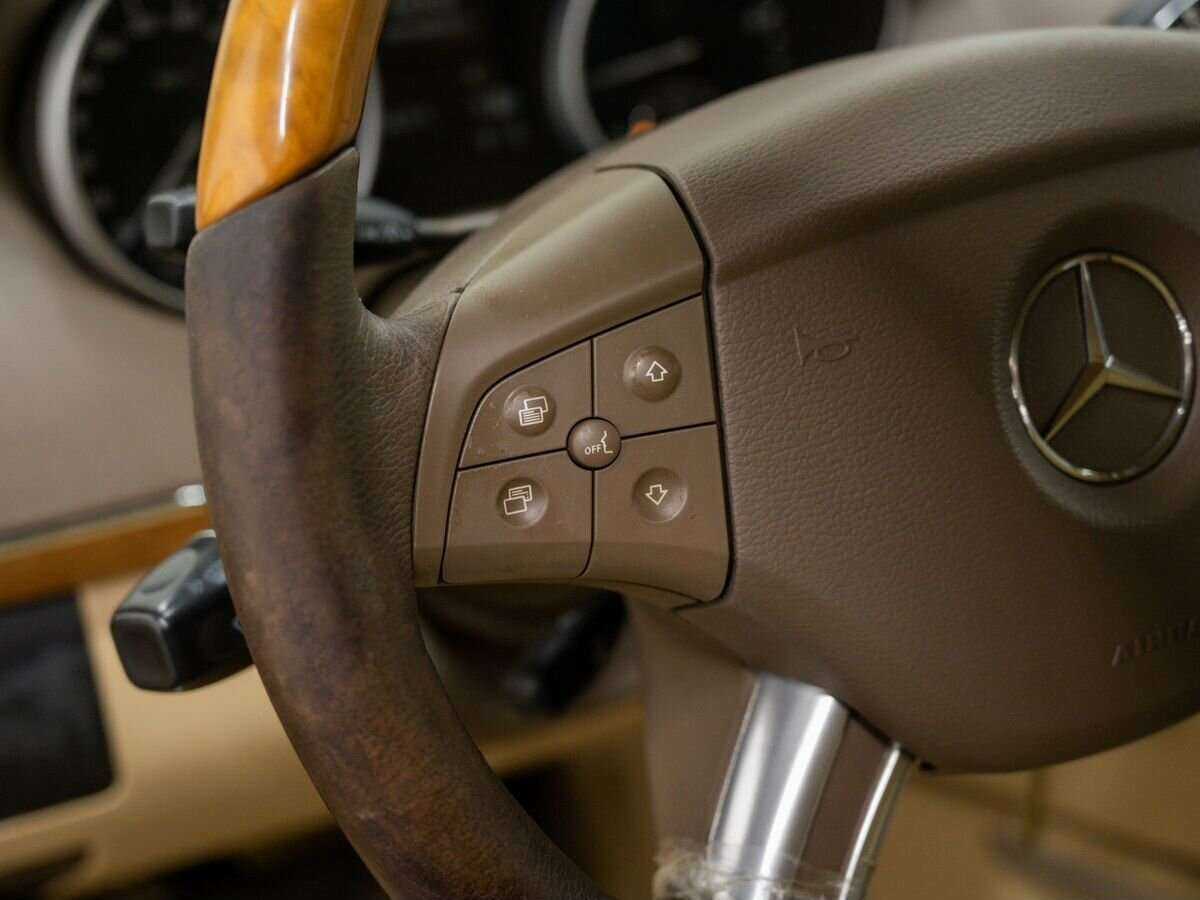 Купить Mercedes-Benz GL-Класс 320, 2008, 240 000 км, фото №18