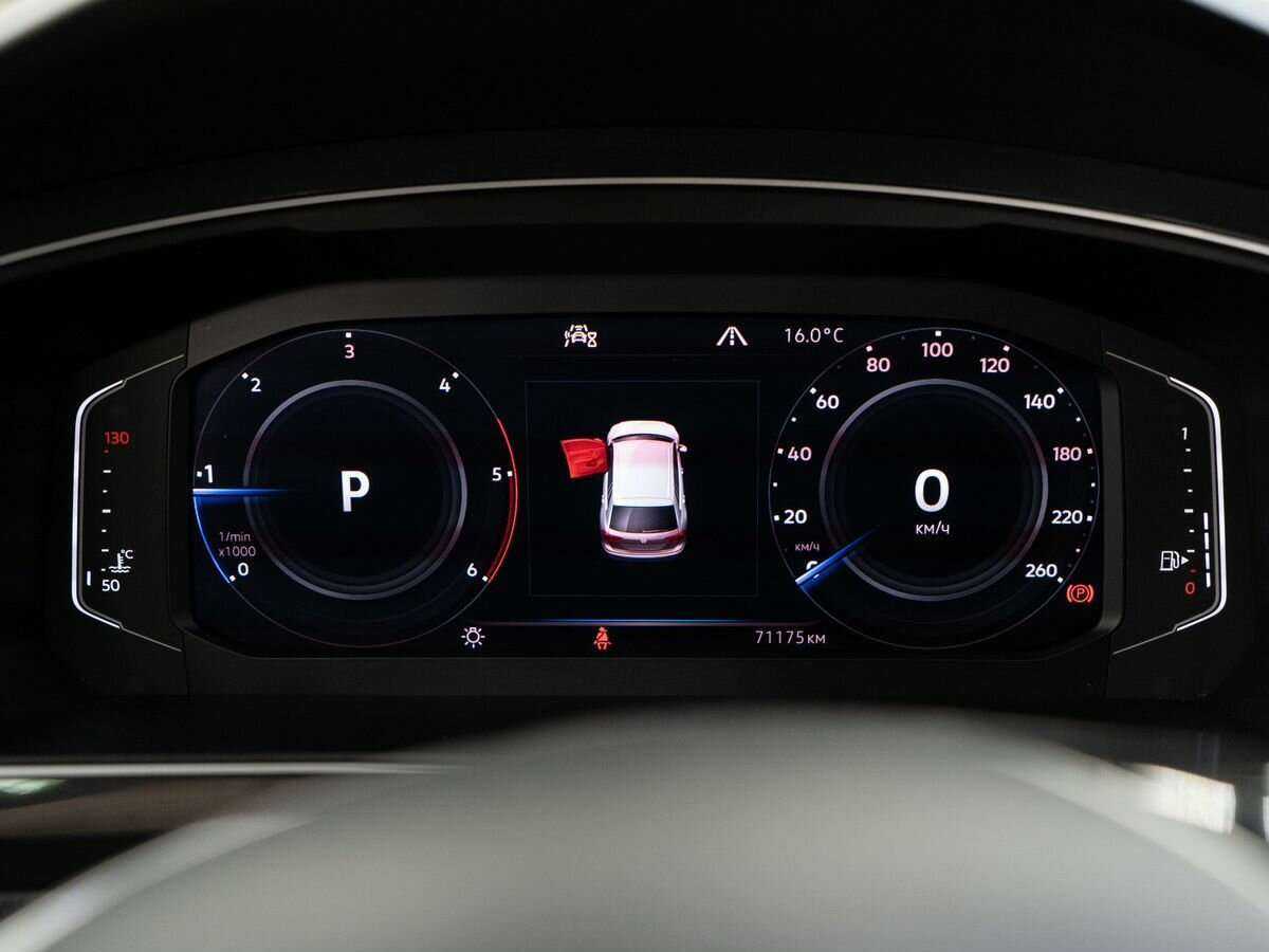 Купить Volkswagen Tiguan, 2019, 71 175 км, фото №10