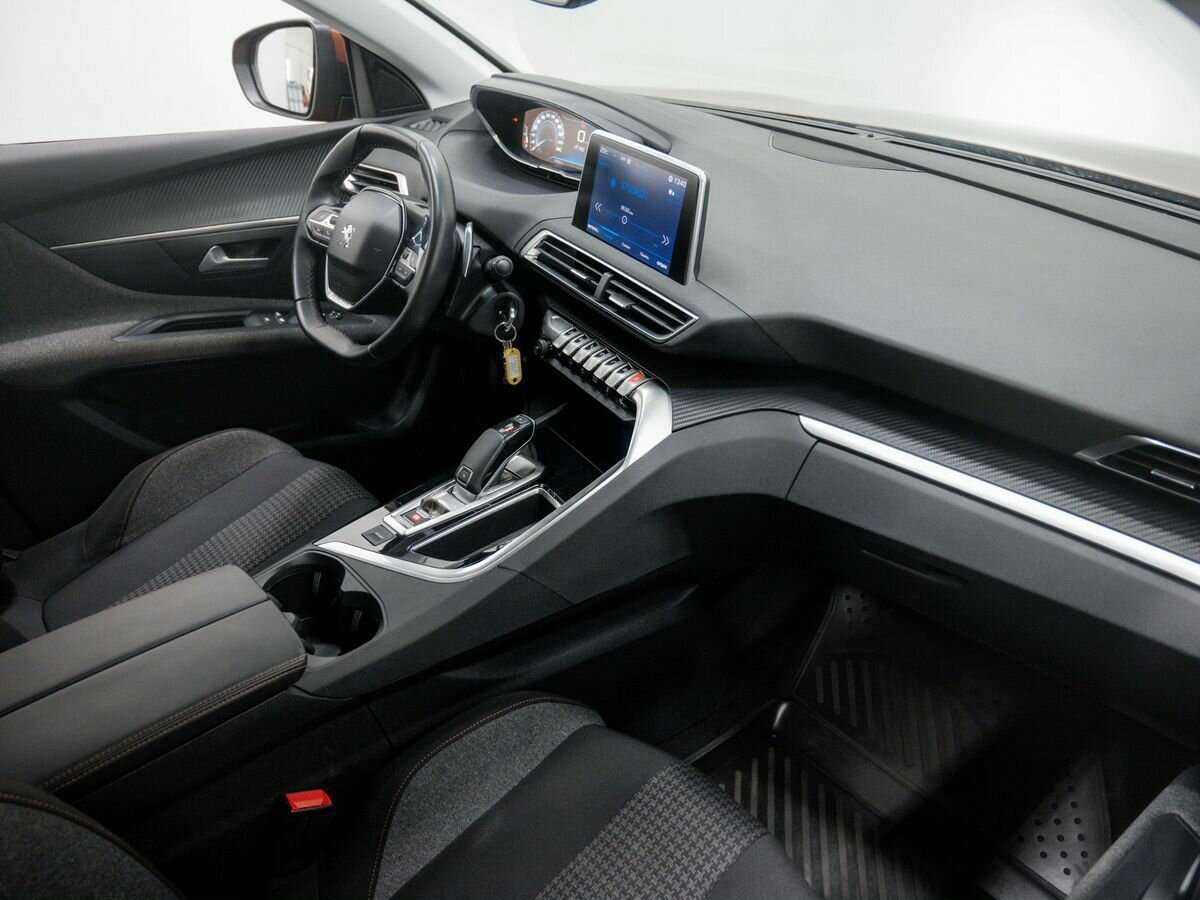 Купить Peugeot 3008, 2018, 55 000 км, фото №7