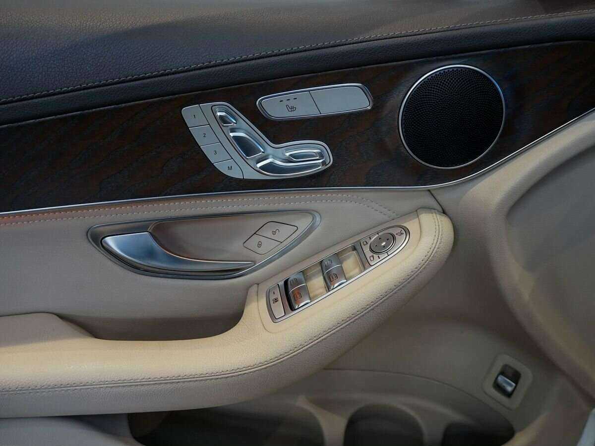 Купить Mercedes-Benz GLC 250 d, 2015, 86 574 км, фото №15