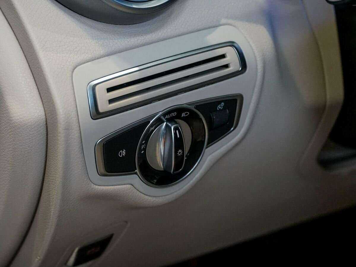 Купить Mercedes-Benz GLC 250 d, 2015, 86 574 км, фото №19