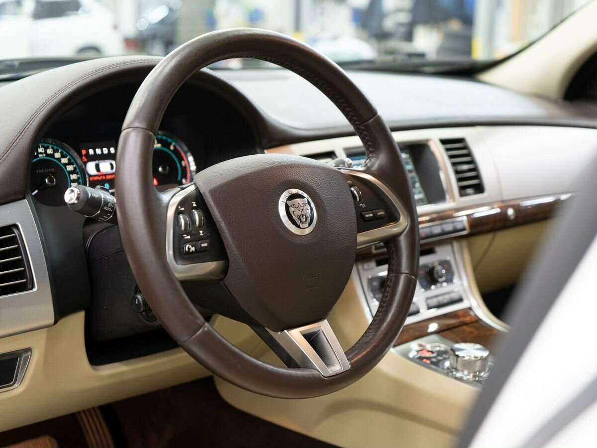 Купить Jaguar XF, 2011, 120 091 км, фото №5