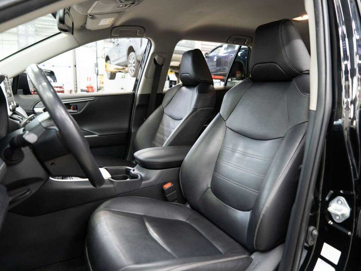 Купить Toyota RAV4, 2020, 91 800 км, фото №6