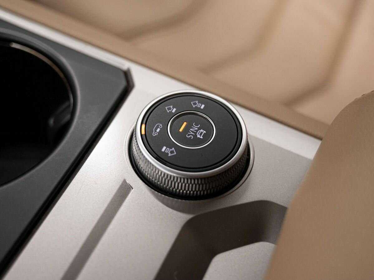 Купить Volkswagen Touareg, 2018, 235 000 км, фото №20