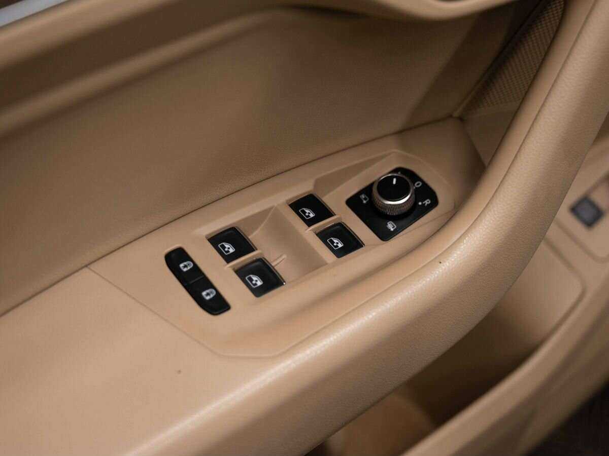 Купить Volkswagen Touareg, 2018, 235 000 км, фото №23