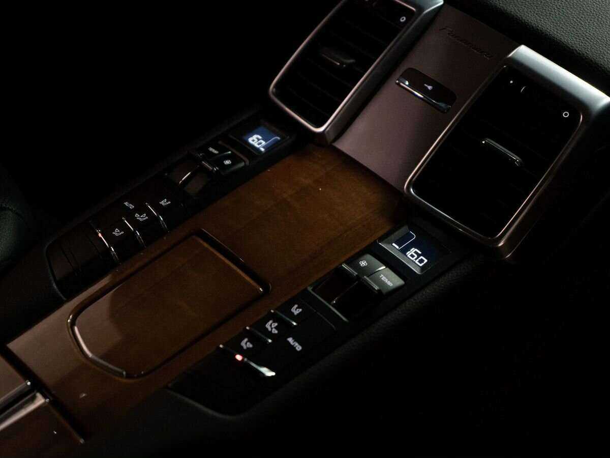 Купить Porsche Panamera 4, 2011, 180 000 км, фото №19