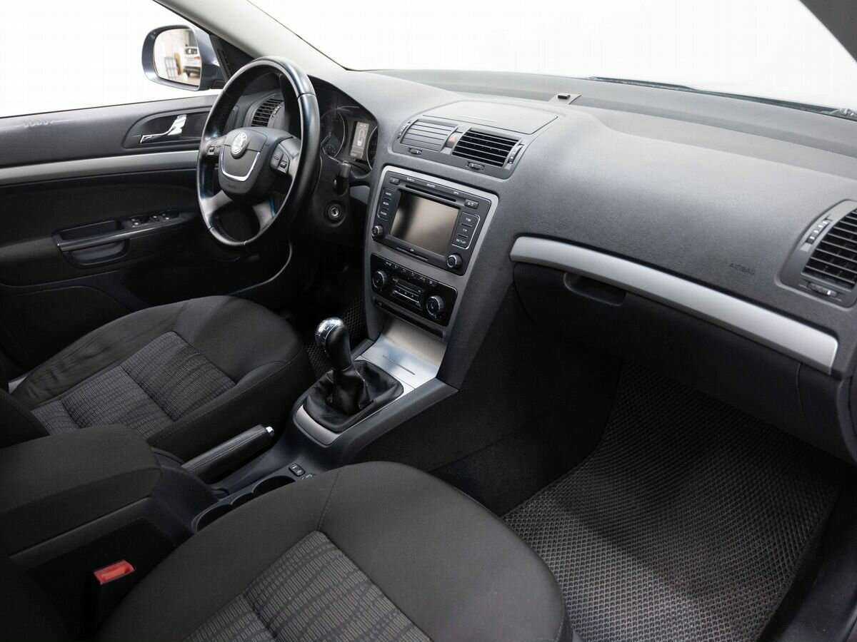Купить Skoda Octavia, 2010, 150 000 км, фото №11