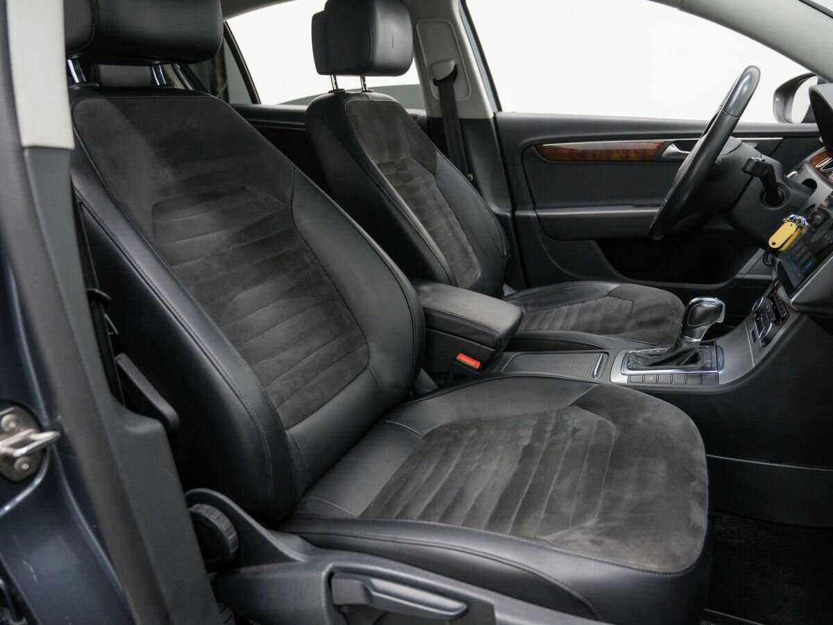 Купить Volkswagen Passat, 2011, 187 879 км, фото №9