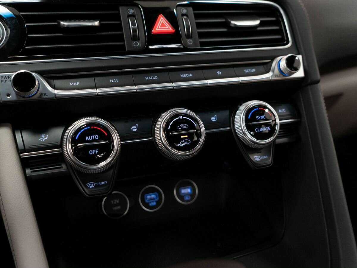 Купить Genesis G70, 2021, 36 571 км, фото №14