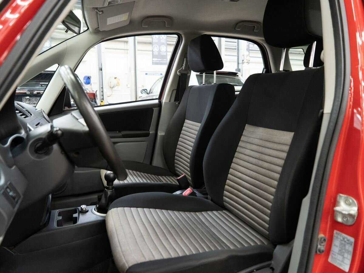 Купить Suzuki SX4, 2010, 73 530 км, фото №6