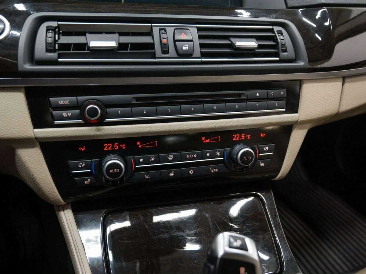 Купить BMW 5 серии 525d, 2011, 260 821 км, фото №22