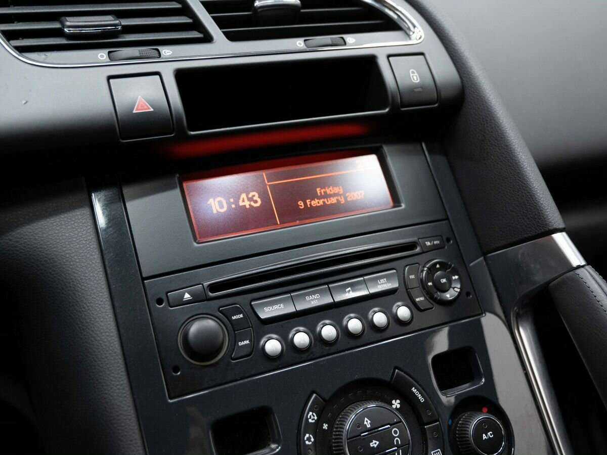 Купить Peugeot 3008, 2010, 210 000 км, фото №16