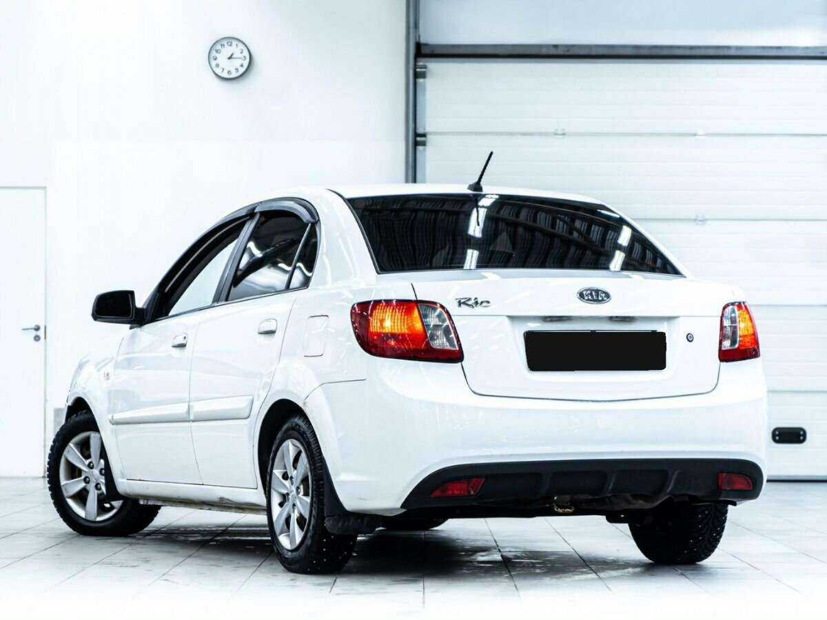 Купить Kia Rio, 2010, 198 000 км, фото №4