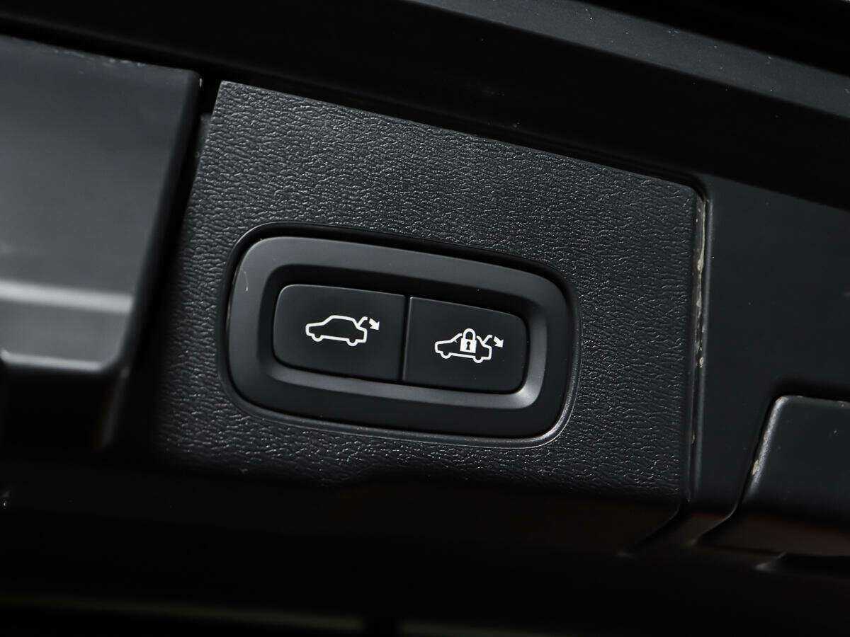 Купить Volvo XC60, 2021, 42 138 км, фото №21