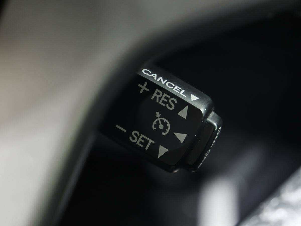 Купить Toyota Land Cruiser Prado, 2012, 122 000 км, фото №18