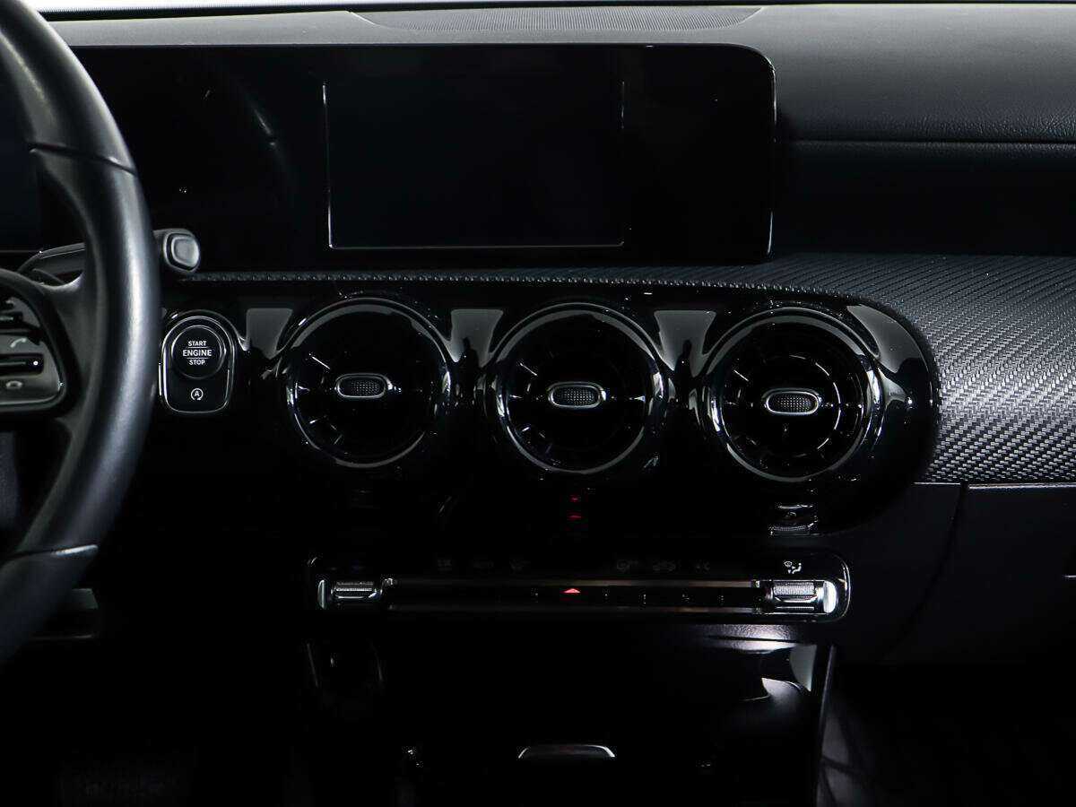 Купить Mercedes-Benz A-Класс 200, 2019, 82 673 км, фото №13