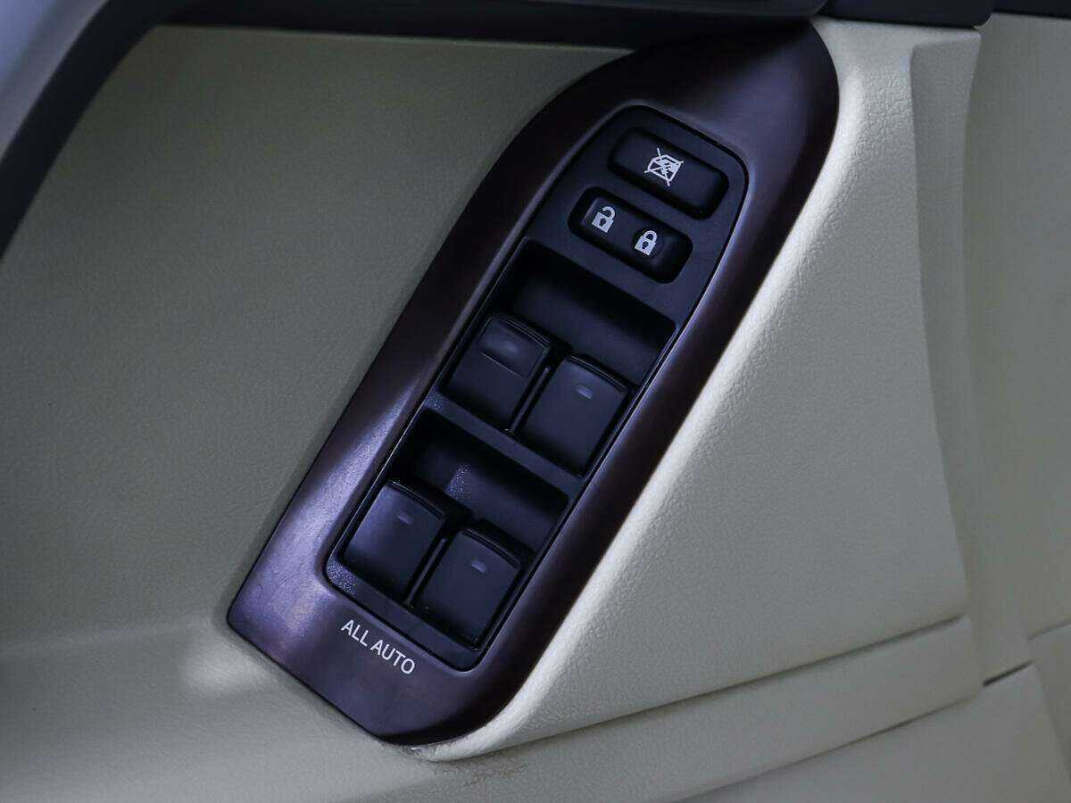 Купить Toyota Land Cruiser Prado, 2014, 153 900 км, фото №17