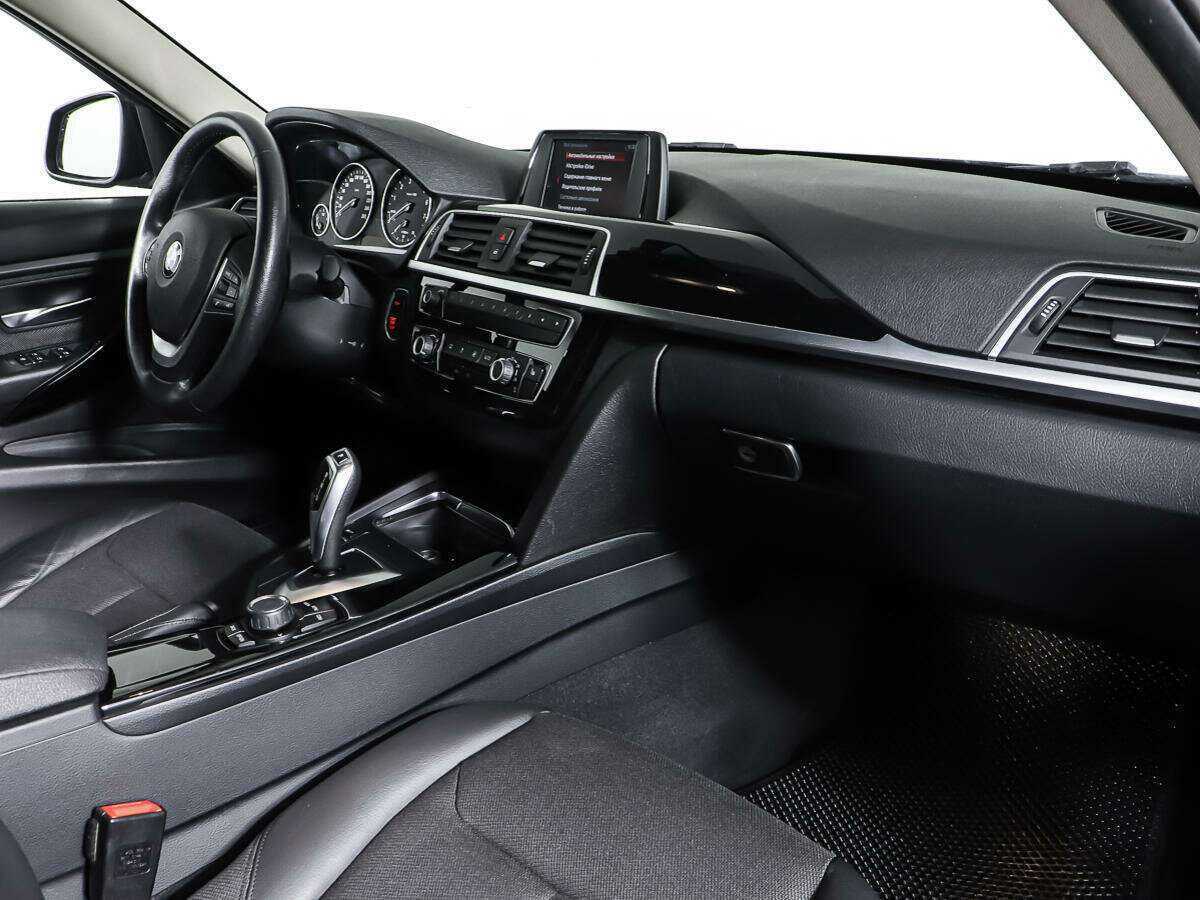Купить BMW 3 серии 320i xDrive, 2017, 113 893 км, фото №9