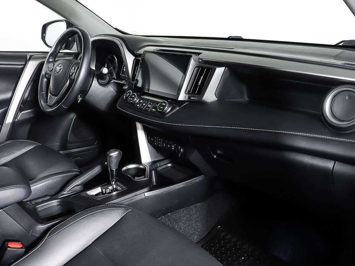 Купить Toyota RAV4, 2018, 118 300 км, фото №9