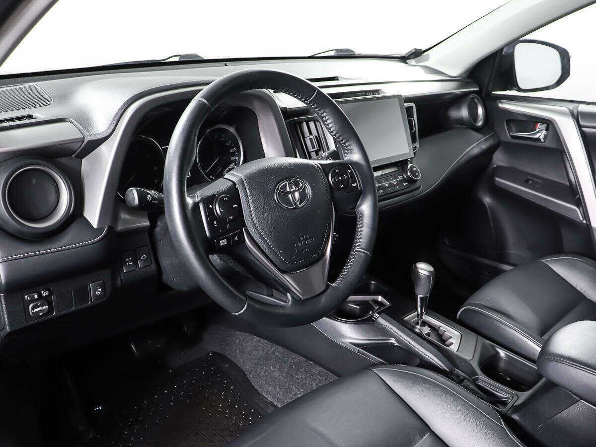 Купить Toyota RAV4, 2018, 118 300 км, фото №13